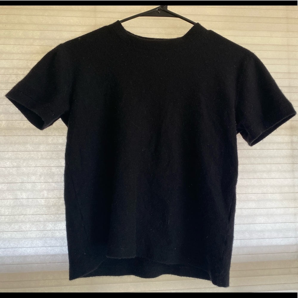 Cashmere soft black top!